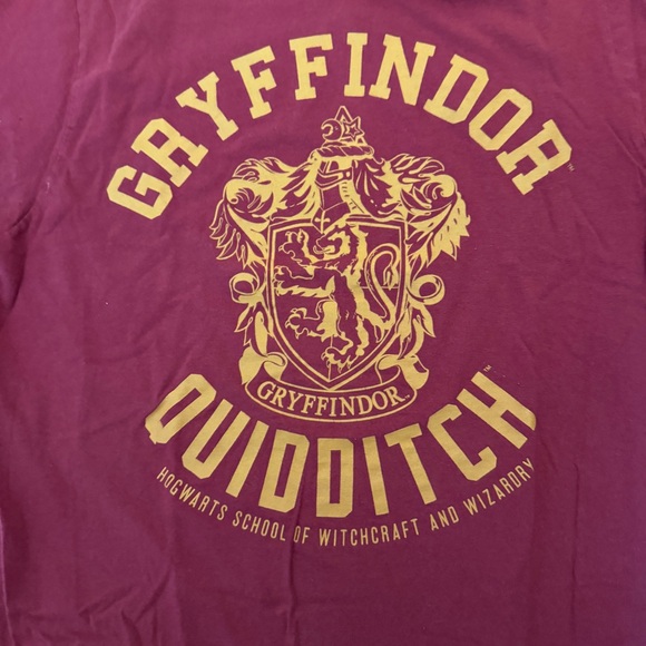 Harry Potter Gryffindor Tshirt - Picture 4 of 4